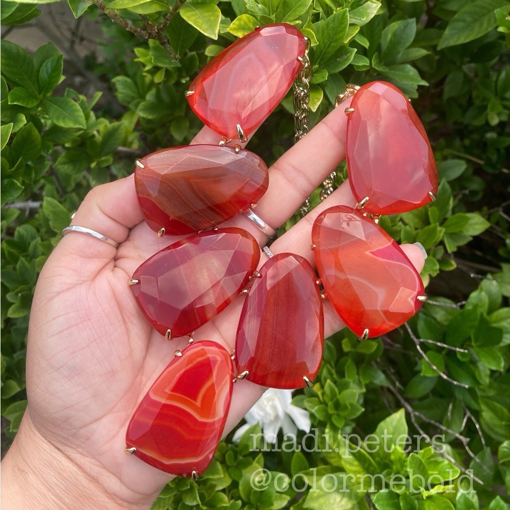 Kendra Scott Harlow Necklace in Carnelian - Picture 1 of 5